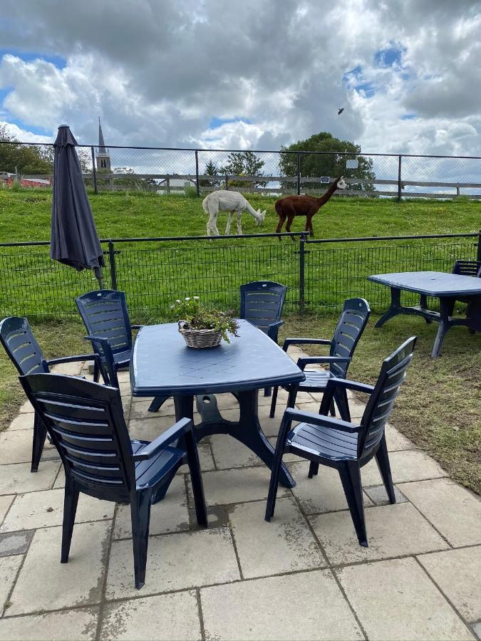 Herberg Boerderij De Straat-Hof Bed & Breakfast Leimuiden ภายนอก รูปภาพ